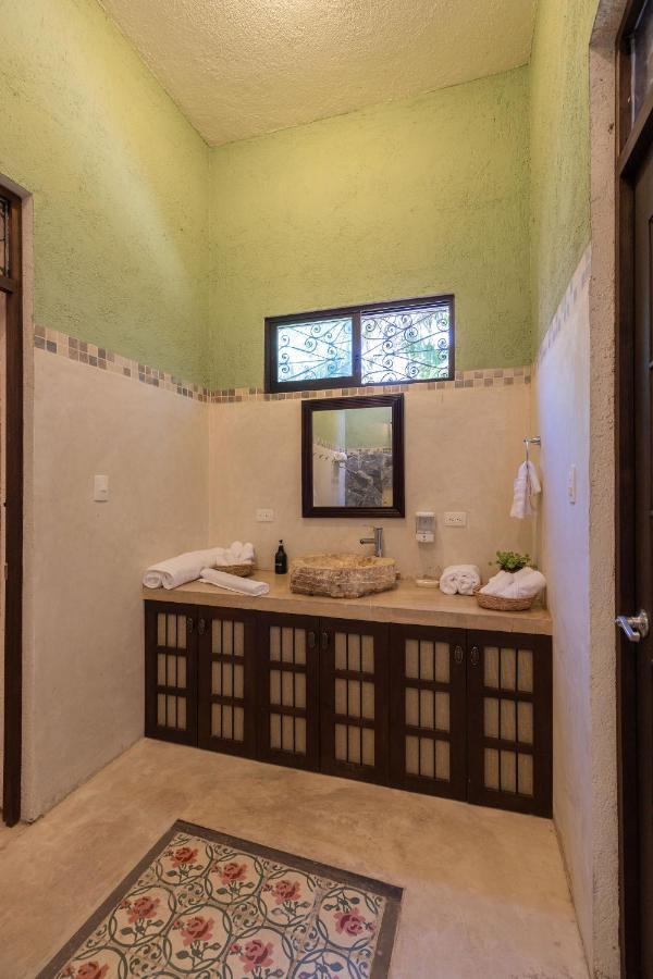 Casa Dos Lirios Hotel Boutique Merida Ngoại thất bức ảnh