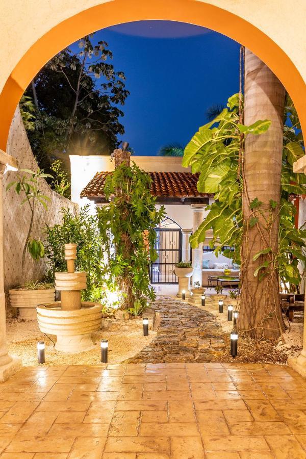 Casa Dos Lirios Hotel Boutique Merida Ngoại thất bức ảnh