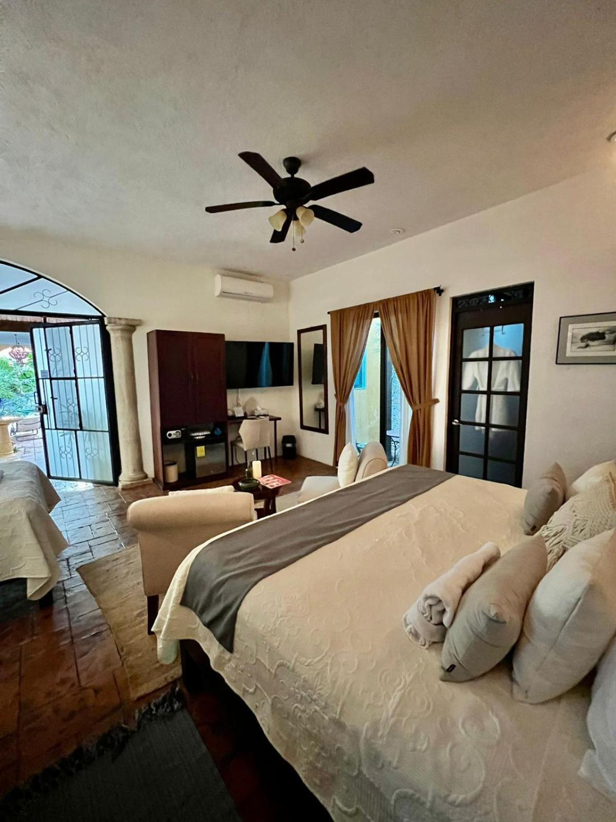 Casa Dos Lirios Hotel Boutique Merida Ngoại thất bức ảnh